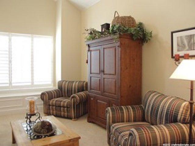9521 Candle Tree Ln, Sandy, UT 84092 — photo 2