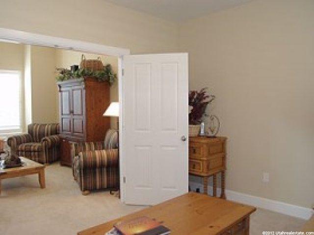 9521 Candle Tree Ln, Sandy, UT 84092 — photo 3