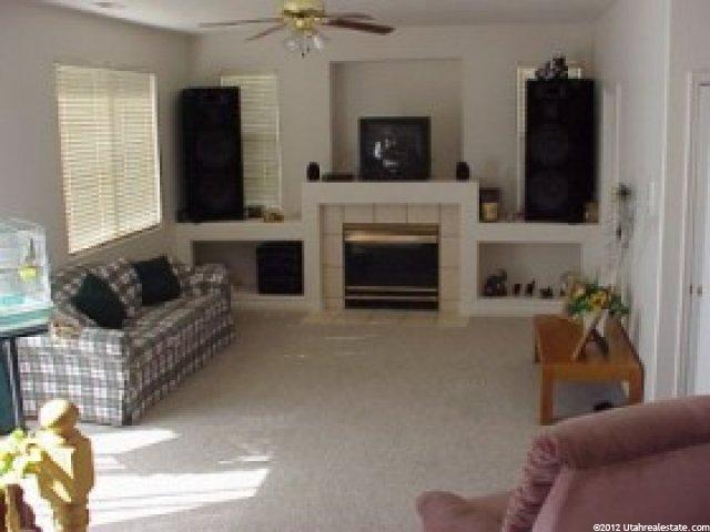 1057 N 300 E, Layton, UT 84041 — photo 3
