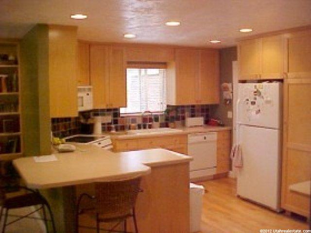 239 W 750 S, Bountiful, UT 84010 — photo 4