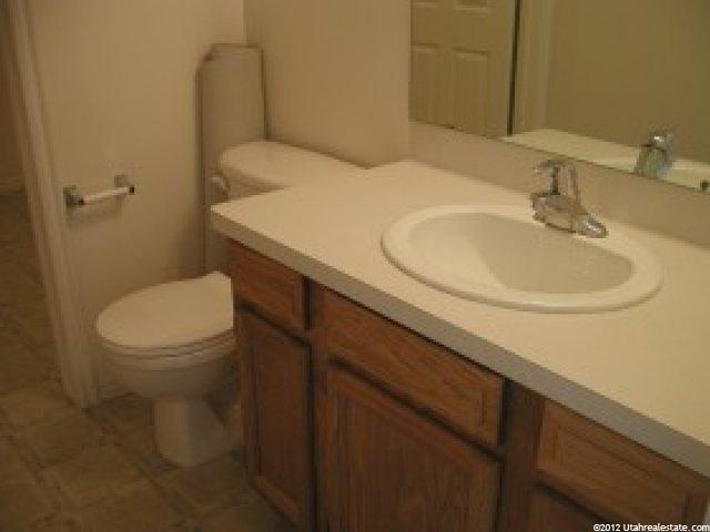 731 N 1725 W, Clinton, UT 84015 — photo 7