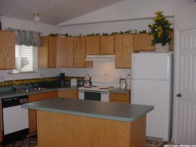 876 N Gramercy Ave, Ogden, UT 84404 — photo 2