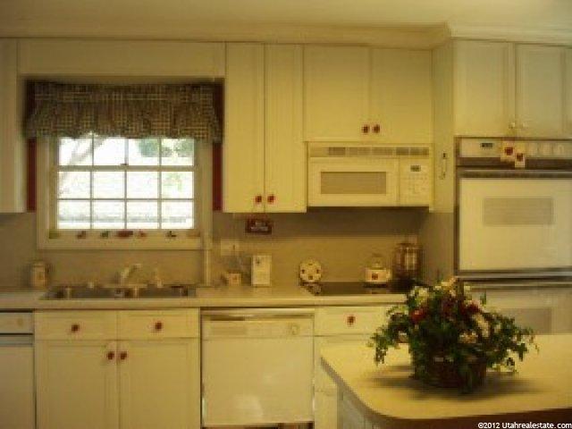 7506 Jefferson St, Midvale, UT 84047 — photo 5