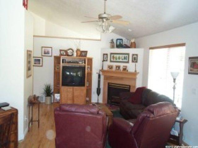 384 W 3950 N, Pleasant View, UT 84414 — photo 4