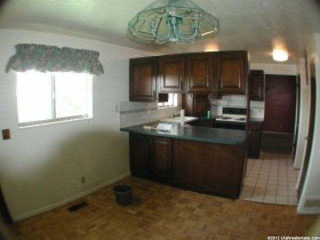 3692 S 425 W, Bountiful, UT 84010 — photo 2