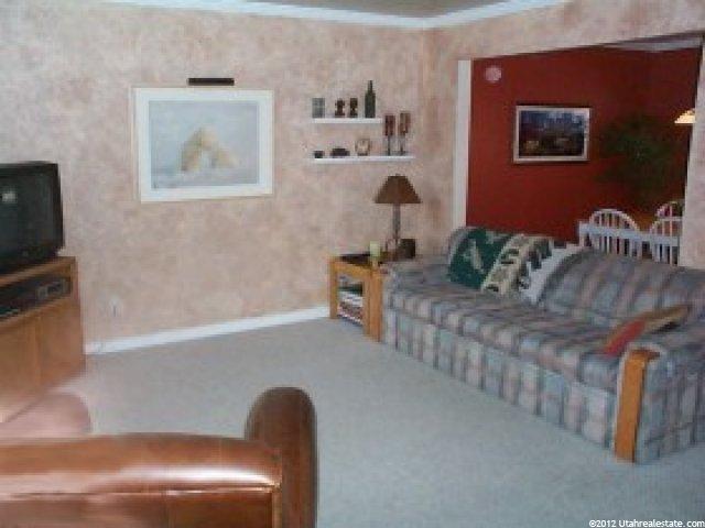 65 S Hamlet Cir W, Midway, UT 84049 — photo 2