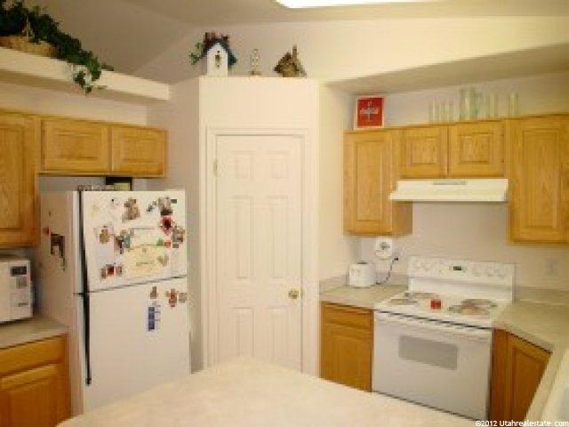 1177 W 2350 N, Clinton, UT 84015 — photo 4