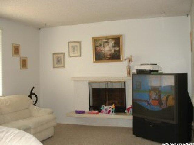 1564 W Camelot, Layton, UT 84041 — photo 2