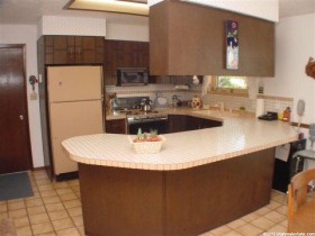 517 E 1400 N, Centerville, UT 84014 — photo 3