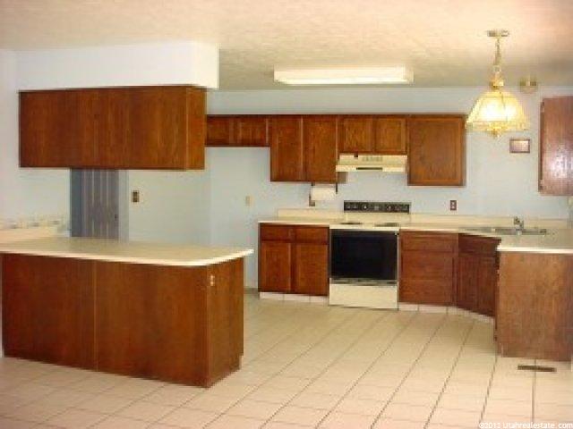 218 E 2000 N, Orem, UT 84057 — photo 4