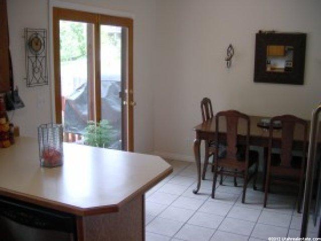 571 E Center St, Providence, UT 84332 — photo 3