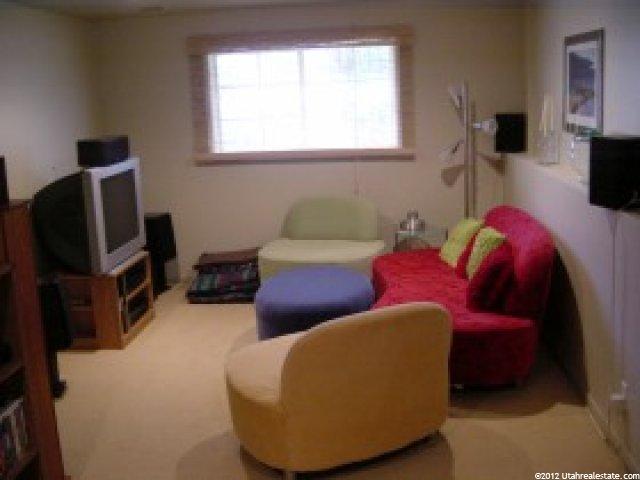 571 E Center St, Providence, UT 84332 — photo 7