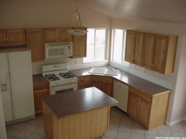 2437 W 2375 N, Clinton, UT 84015 — photo 3