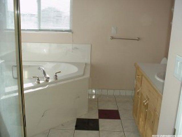 2437 W 2375 N, Clinton, UT 84015 — photo 6