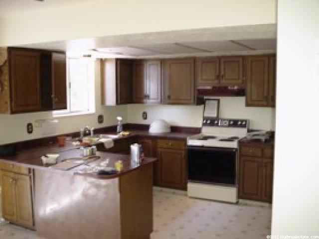 620 Barlow St, Clearfield, UT 84015 — photo 2