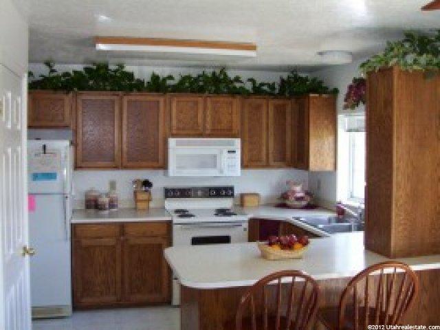 2269 N 2100 E, Layton, UT 84040 — photo 3