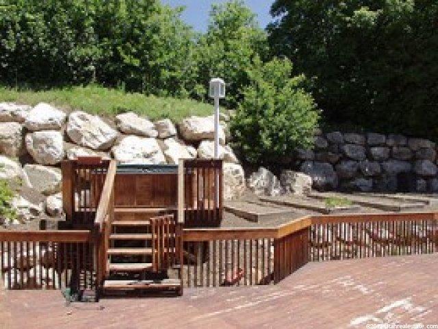 1945 E Ridgehill Dr, Bountiful, UT 84010 — photo 7