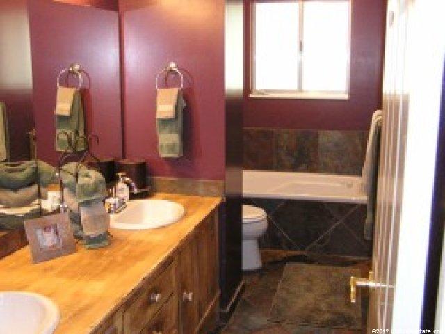 943 S Mountain Rd, Fruit Heights, UT 84037 — photo 5