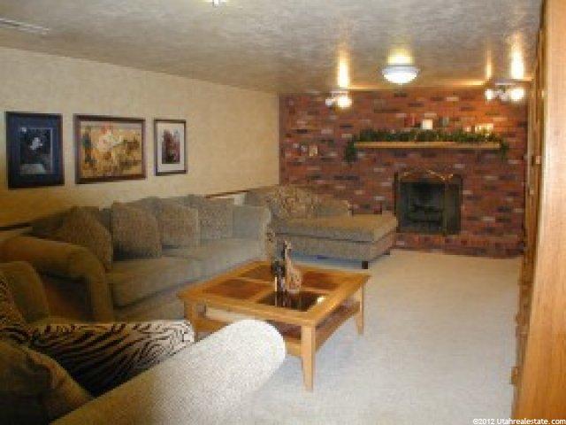 1048 Woodmoor Dr, Bountiful, UT 84010 — photo 6