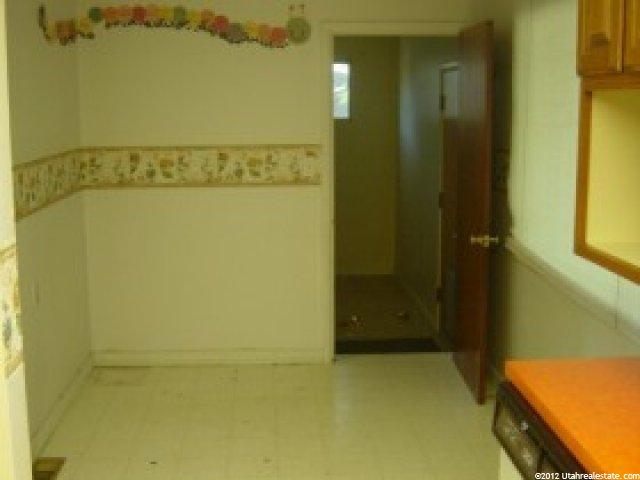 684 Ann St, Clearfield, UT 84015 — photo 3