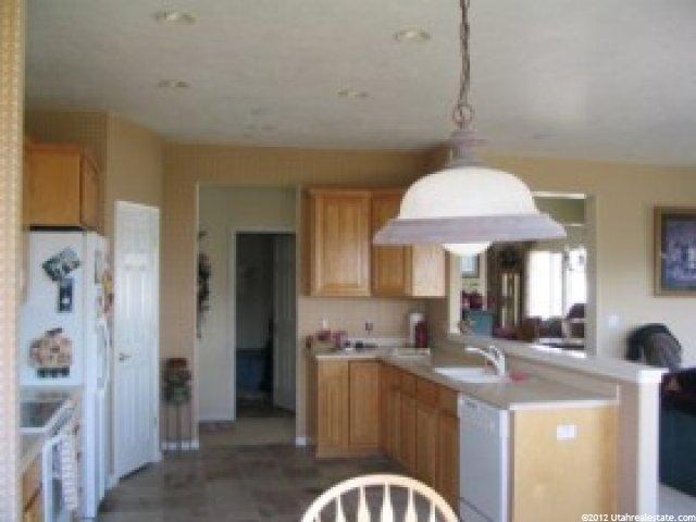 1728 Longbranch Dr, Draper, UT 84020 — photo 4
