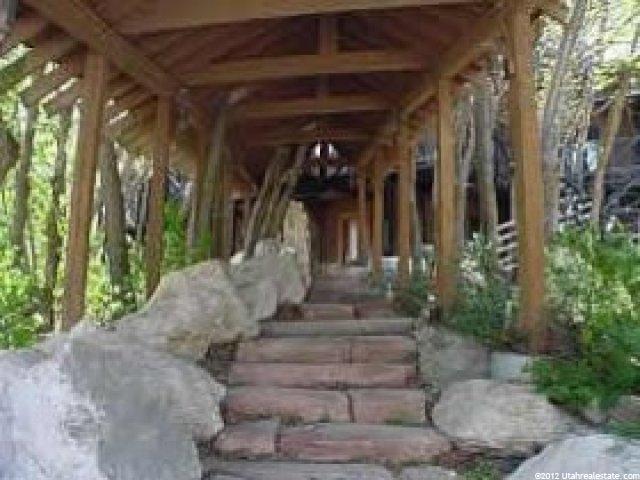 1848 E Maple Hills Dr S, Bountiful, UT 84010 — photo 2