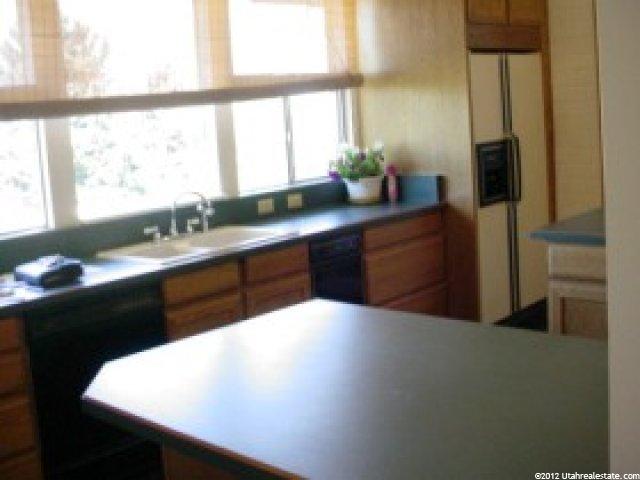 106 Ridgeview Dr, Bountiful, UT 84010 — photo 3