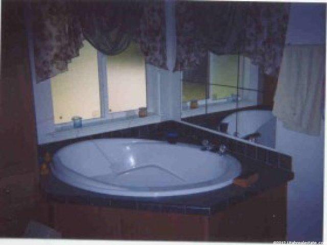 555 N 400 W ##8, Centerville, UT 84014 — photo 4