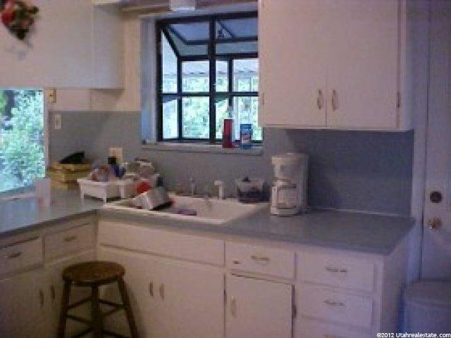 548 Connie Dr, Midvale, UT 84047 — photo 3