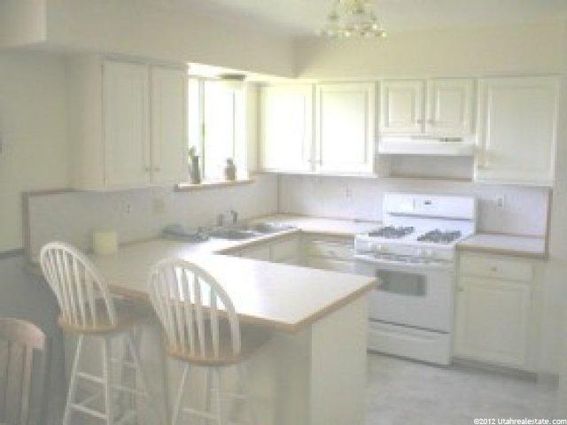 835 Country Rd, Fruit Heights, UT 84037 — photo 4