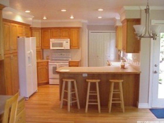 1677 Oak Ln, Layton, UT 84040 — photo 2