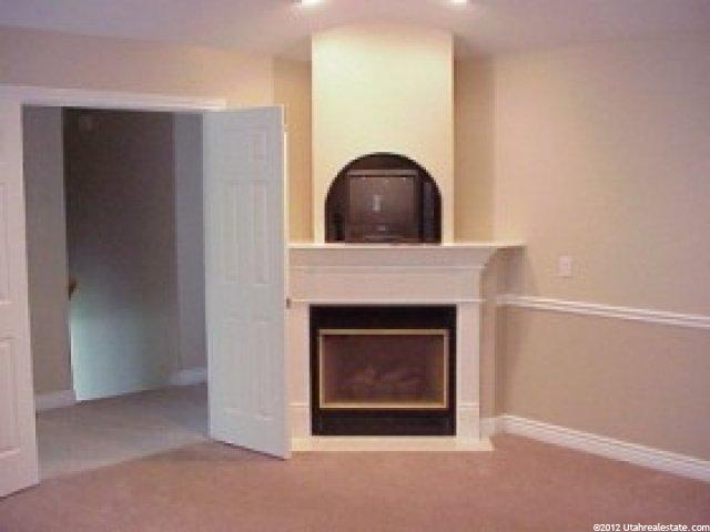 1677 Oak Ln, Layton, UT 84040 — photo 5