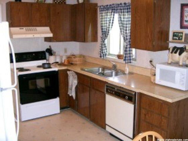 2236 S 300 W, Clearfield, UT 84015 — photo 7