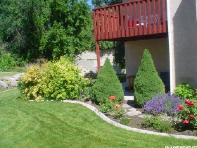 5874 S Royalton Dr E, Murray, UT 84107 — photo 2