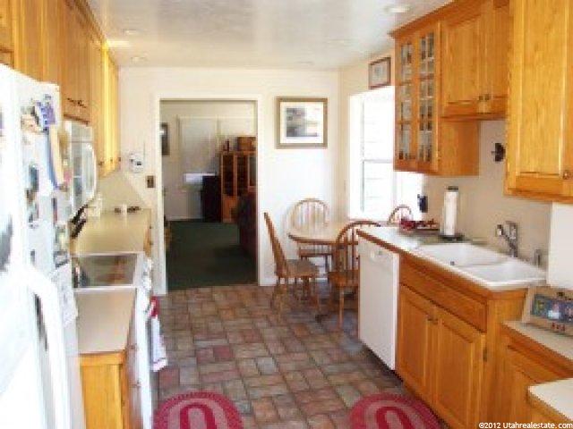 6390 S 900 E, Murray, UT 84121 — photo 5
