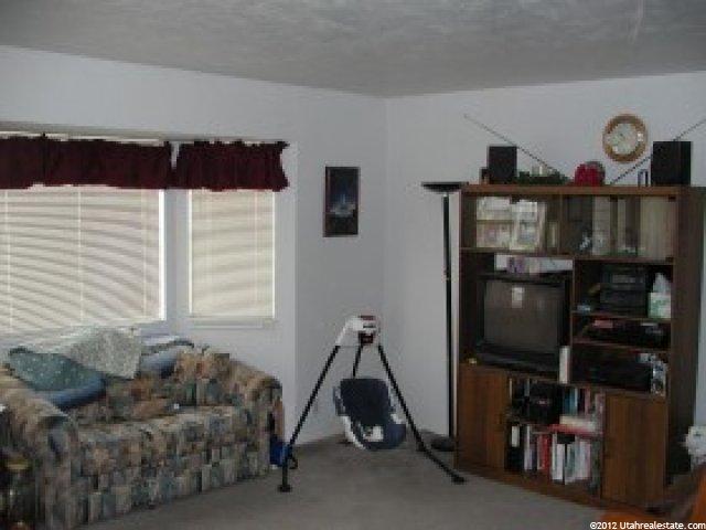 3920 S Maytime Cir, Magna, UT 84044 — photo 2