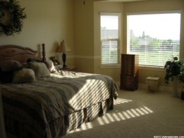 467 N Peacefield Dr, Layton, UT 84040 — photo 4