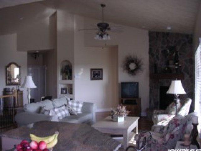 467 N Peacefield Dr, Layton, UT 84040 — photo 6