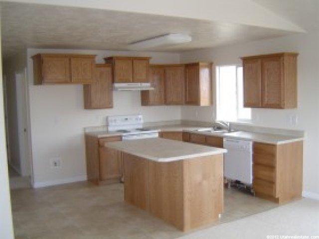 2358 N 2775 W, Clinton, UT 84015 — photo 2