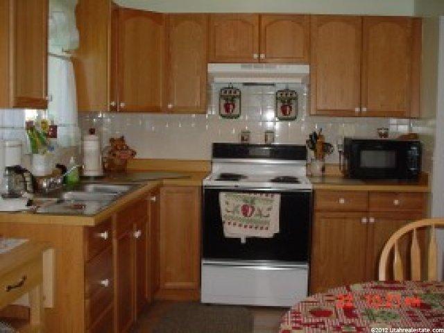 543 Ivy Dr, Midvale, UT 84047 — photo 4