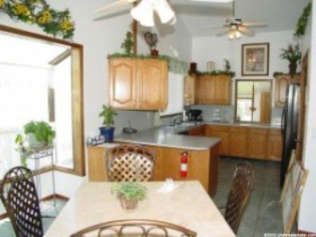 756 Quaking Aspen Dr, Murray, UT 84123 — photo 3