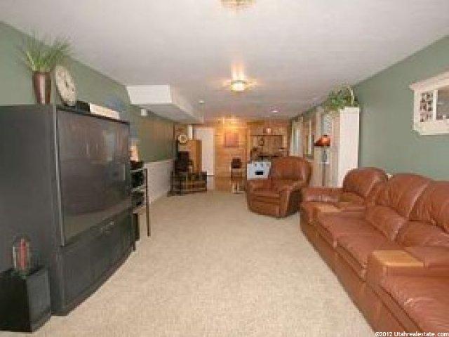573 E 2050 N, North Logan, UT 84341 — photo 6