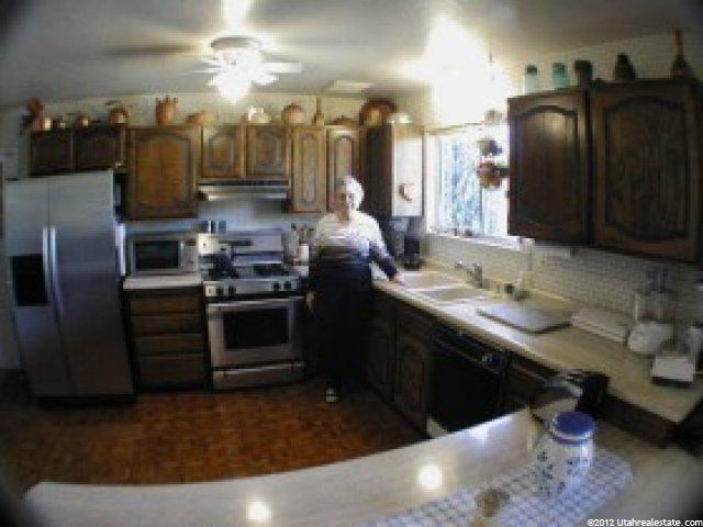 1866 Viscounti Dr, Sandy, UT 84093 — photo 4