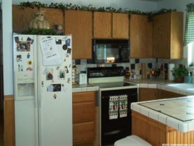 170 W 2650 N, Sunset, UT 84015 — photo 8