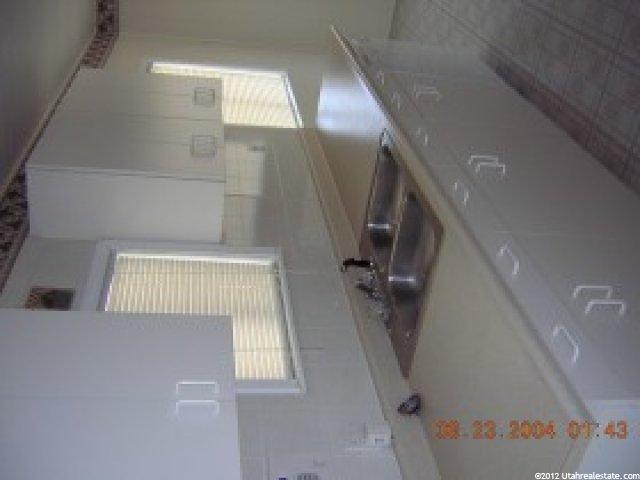 234 E Crescentwood Dr, Sandy, UT 84070 — photo 7