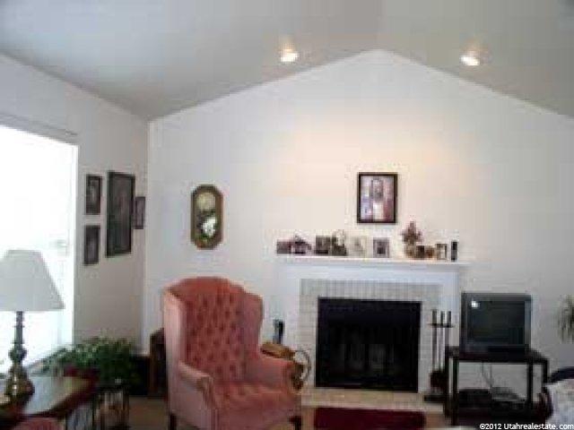181 Silver Willow Dr, Sandy, UT 84070 — photo 4