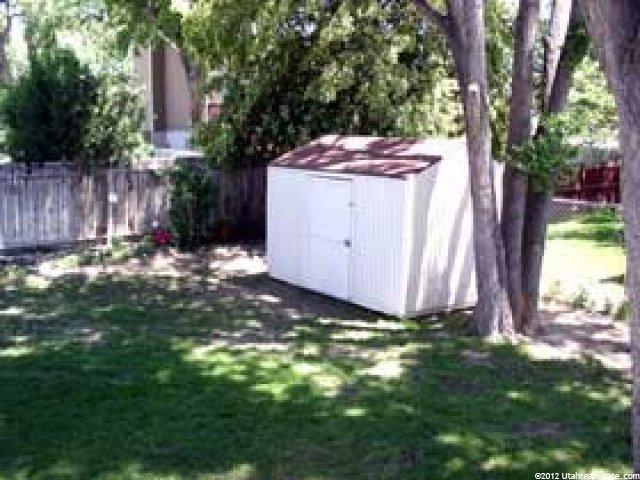 181 Silver Willow Dr, Sandy, UT 84070 — photo 6