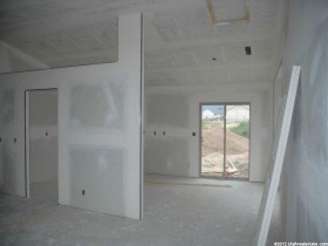 2316 N 2710 W, Clinton, UT 84015 — photo 2