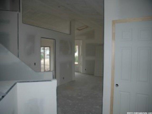2316 N 2710 W, Clinton, UT 84015 — photo 6