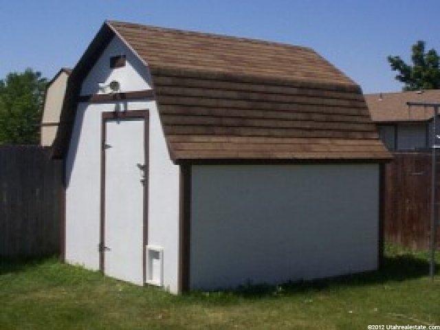 972 N 2075 W, Farr West, UT 84404 — photo 6